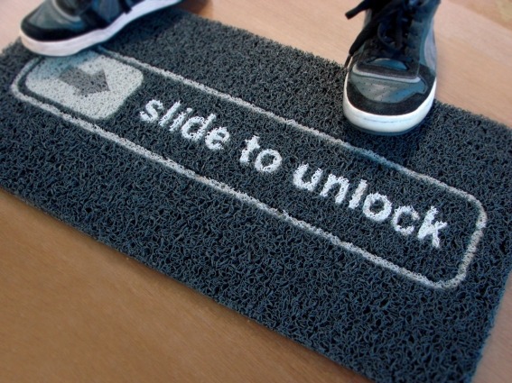 slide to unlock doormat